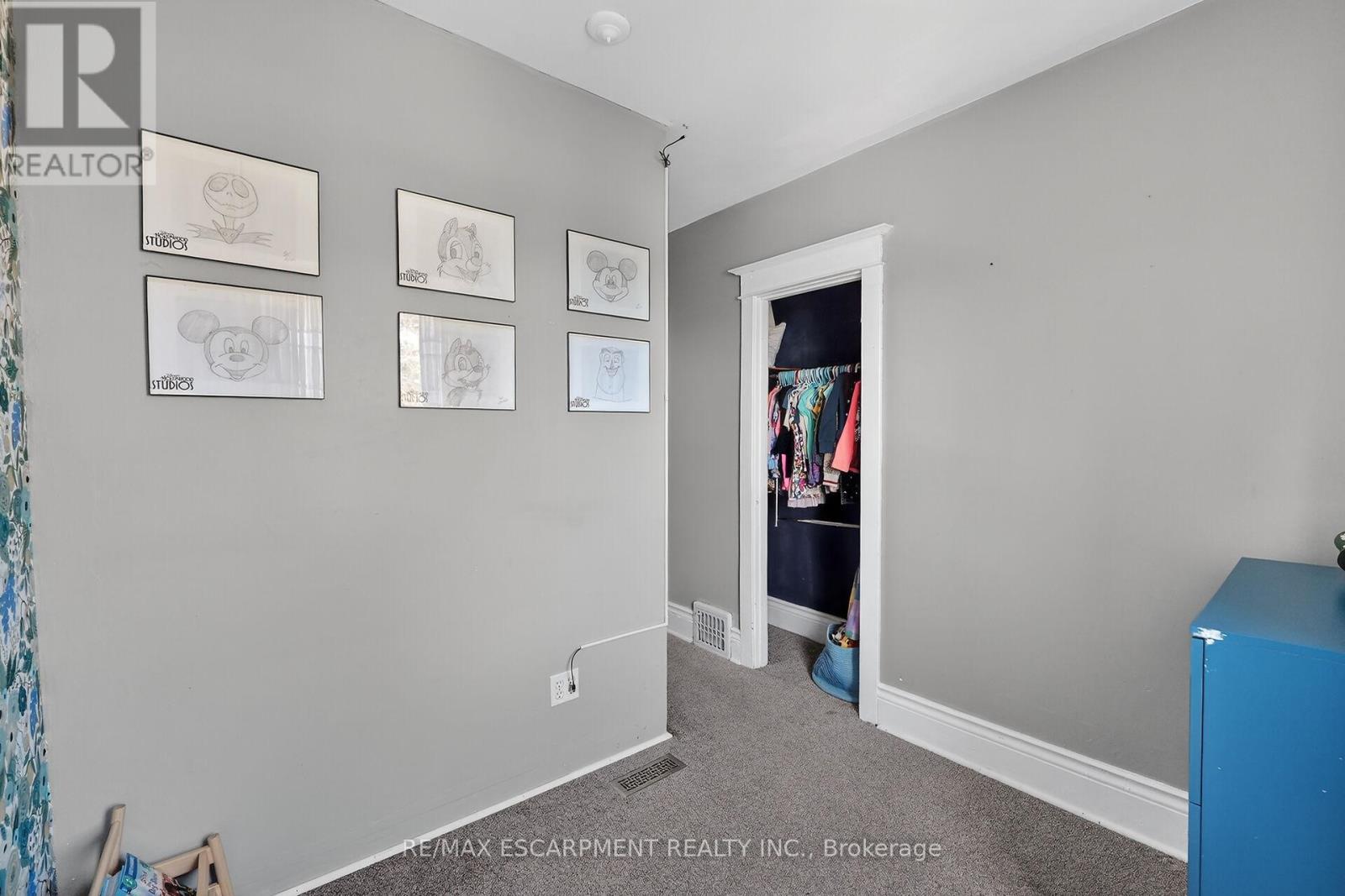 207 Edgemont Street S, Hamilton, ON - Indoor Photo Showing Other Room