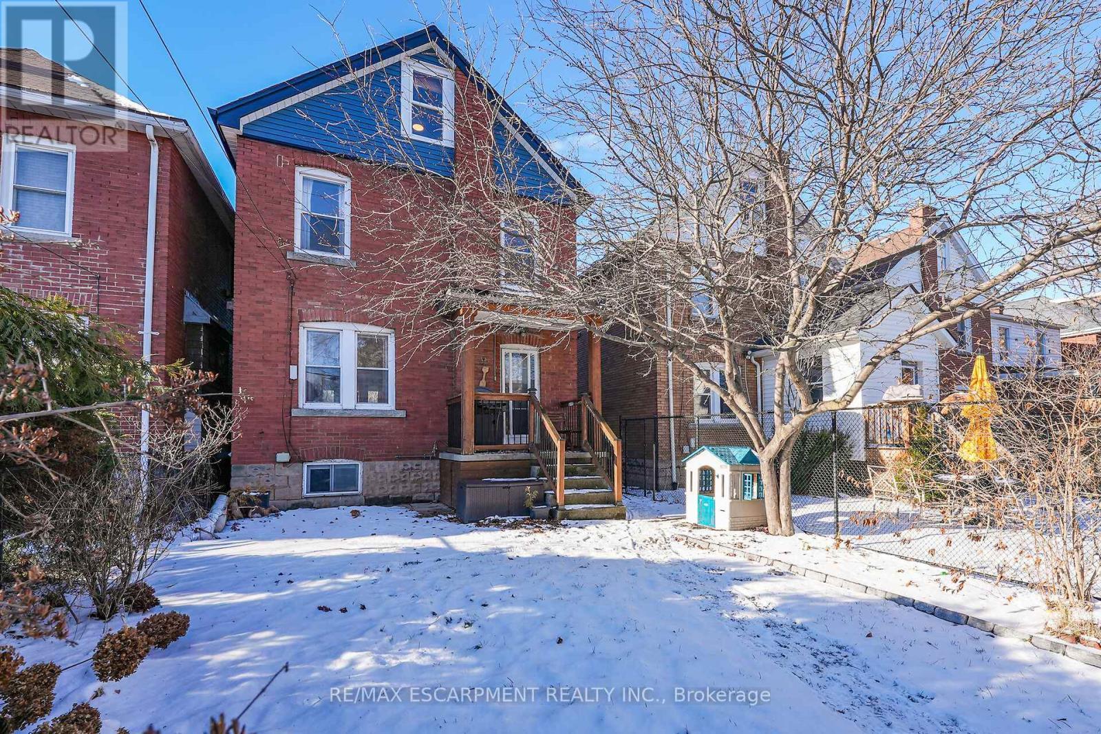 207 Edgemont Street S, Hamilton, ON - Outdoor