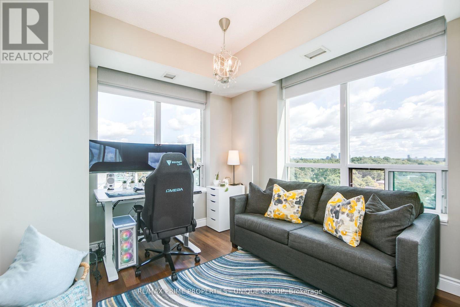 904 - 319 Merton Street, Toronto, ON - Indoor