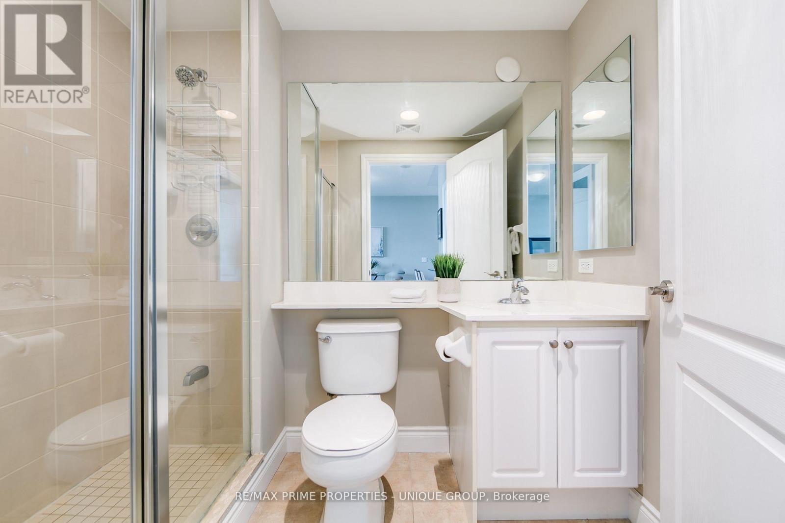 904 - 319 Merton Street, Toronto, ON - Indoor Photo Showing Bathroom