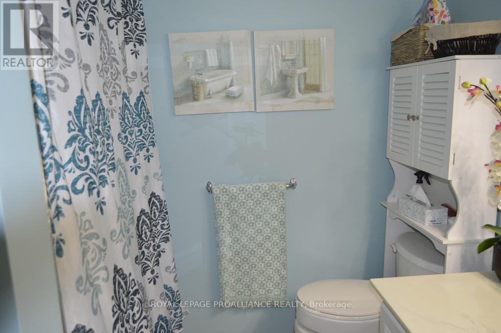 205 - 56 Tripp Boulevard, Quinte West (Trenton Ward), ON - Indoor Photo Showing Bathroom