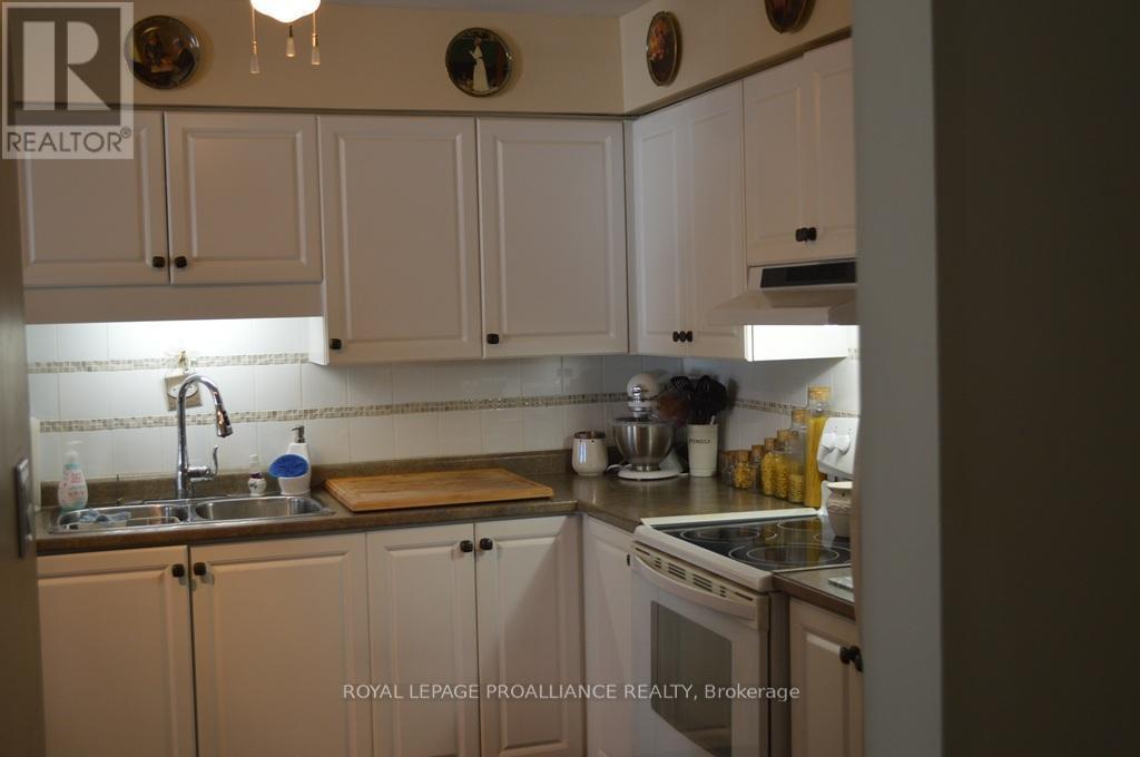 205 - 56 Tripp Boulevard, Quinte West (Trenton Ward), ON - Indoor Photo Showing Kitchen With Double Sink