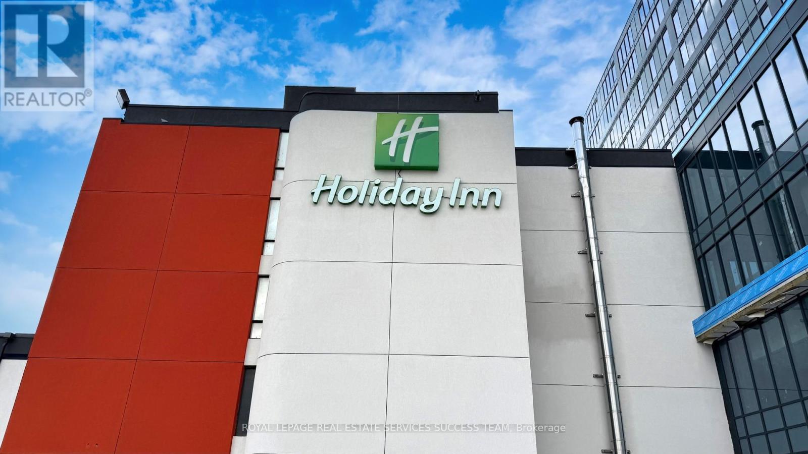 301 - 600 Dixon Road, Toronto, ON