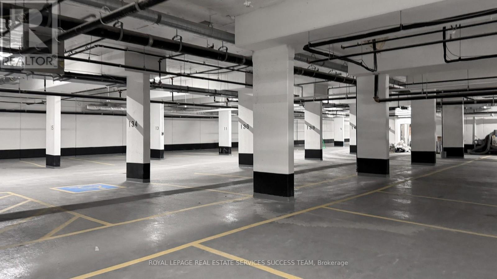 301 - 600 Dixon Road, Toronto, ON