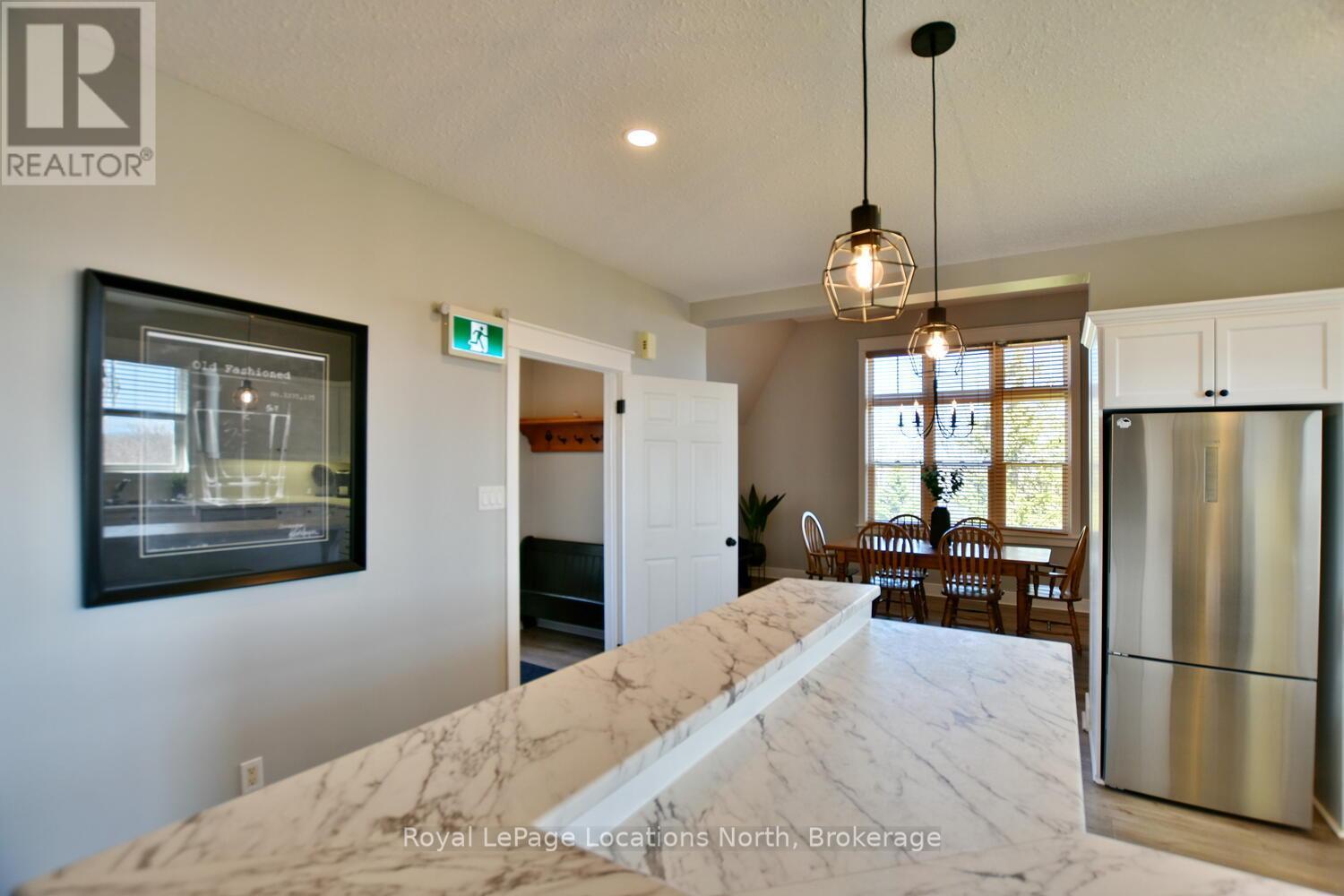 223 - 170 Snowbridge Way, Blue Mountains, ON - Indoor