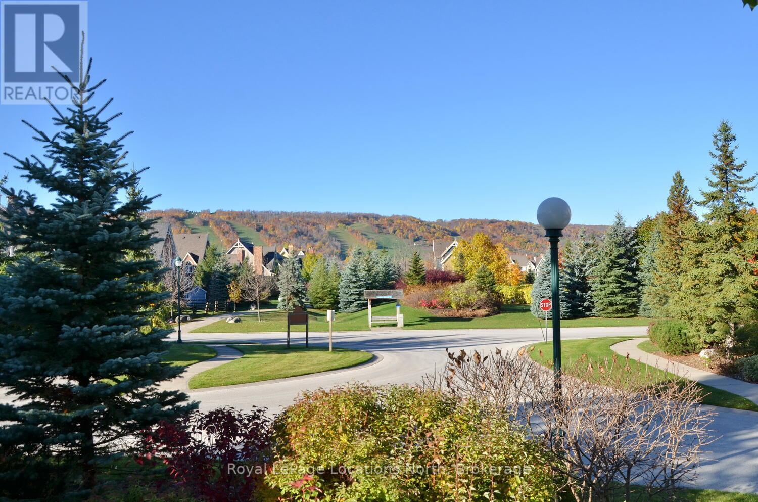223 - 170 Snowbridge Way, Blue Mountains, ON - Outdoor With View
