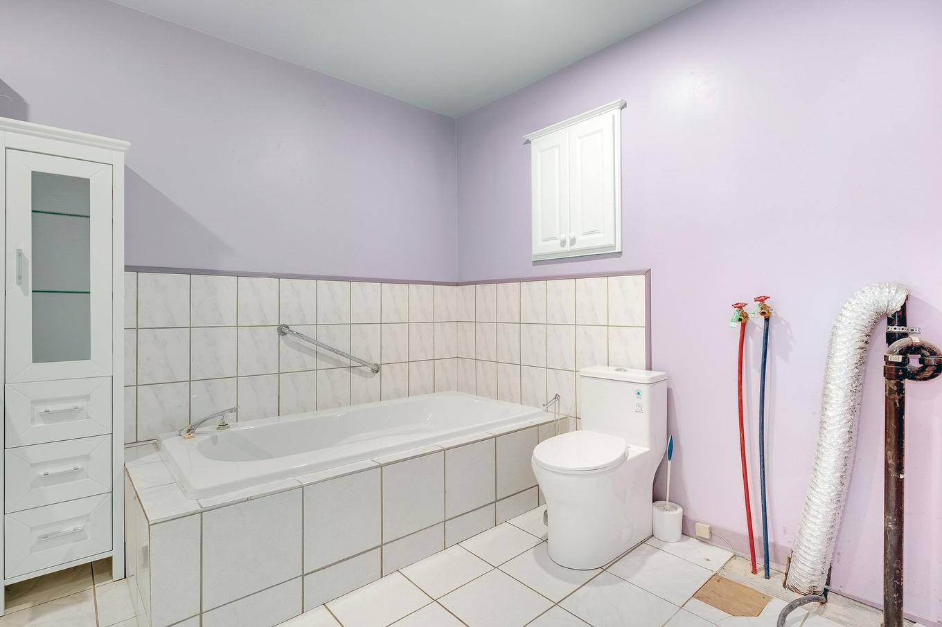 Bathroom - 120 Ch. De Montfort, Saint-Adolphe-D'Howard, QC - Indoor Photo Showing Bathroom