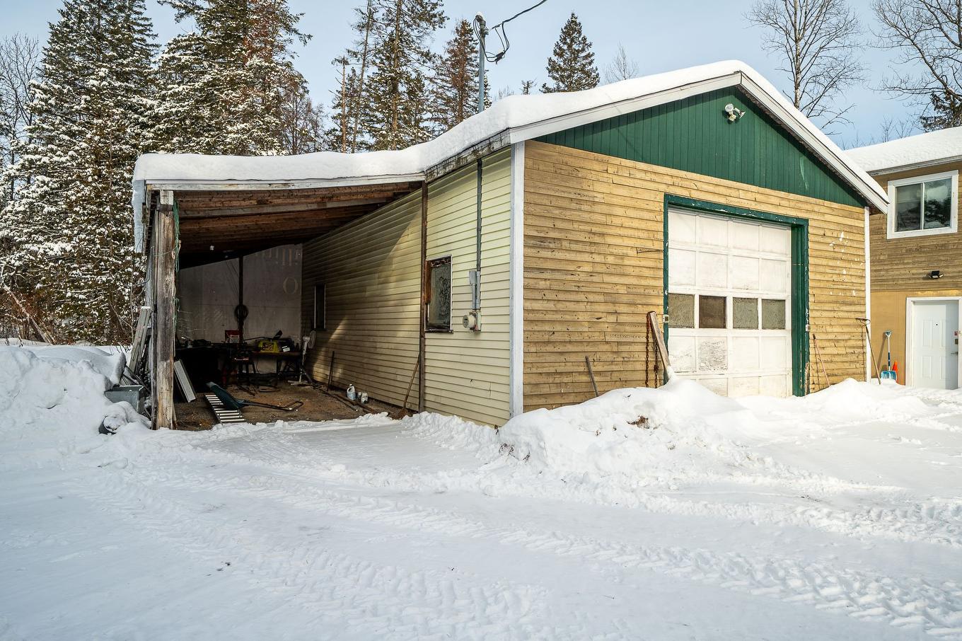 Garage - 120 Ch. De Montfort, Saint-Adolphe-D'Howard, QC - Outdoor With Exterior