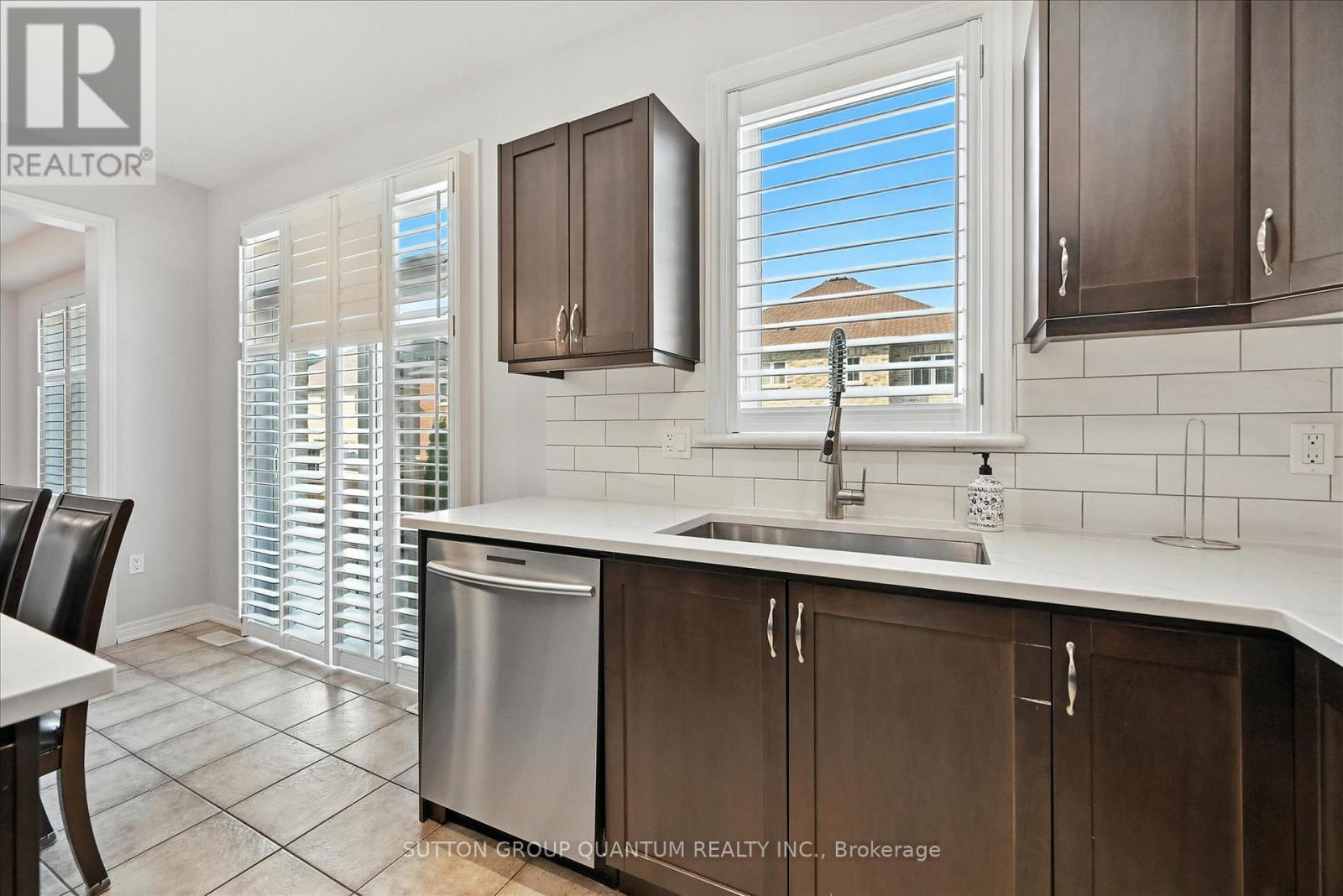 167 Alessio Drive, Hamilton, ON - Indoor Photo Showing Kitchen