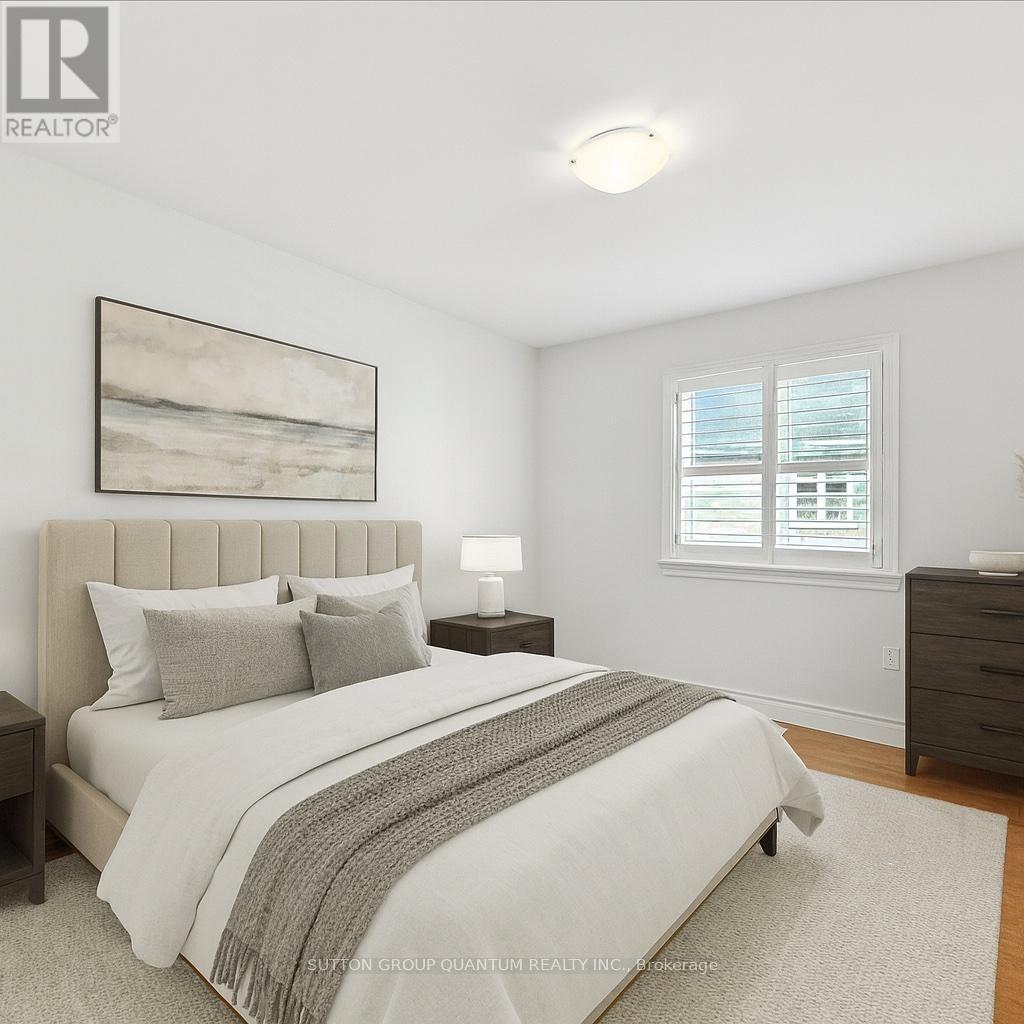 167 Alessio Drive, Hamilton, ON - Indoor Photo Showing Bedroom