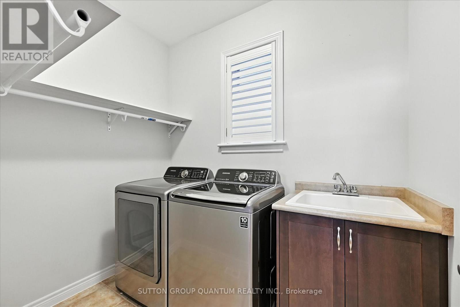 167 Alessio Drive, Hamilton, ON - Indoor Photo Showing Laundry Room