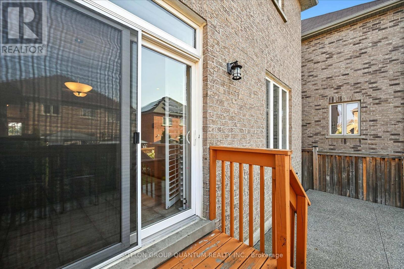 167 Alessio Drive, Hamilton, ON - Outdoor With Exterior