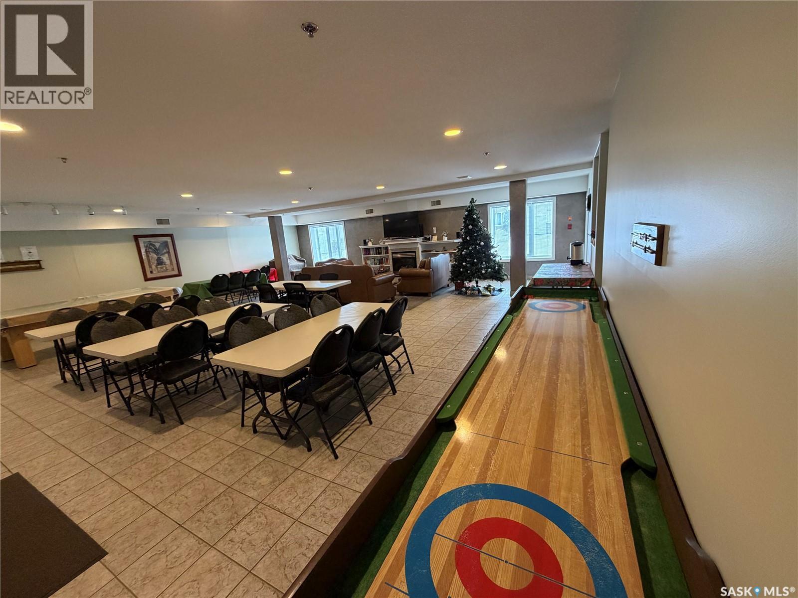 402 2909 Arens Road E, Regina, SK - Indoor Photo Showing Other Room