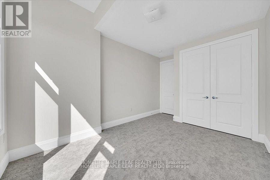 1242 Talisman Manor, Pickering, ON - Indoor Photo Showing Other Room