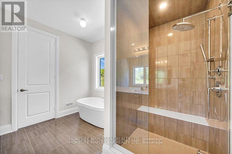 1242 Talisman Manor, Pickering, ON - Indoor Photo Showing Bathroom