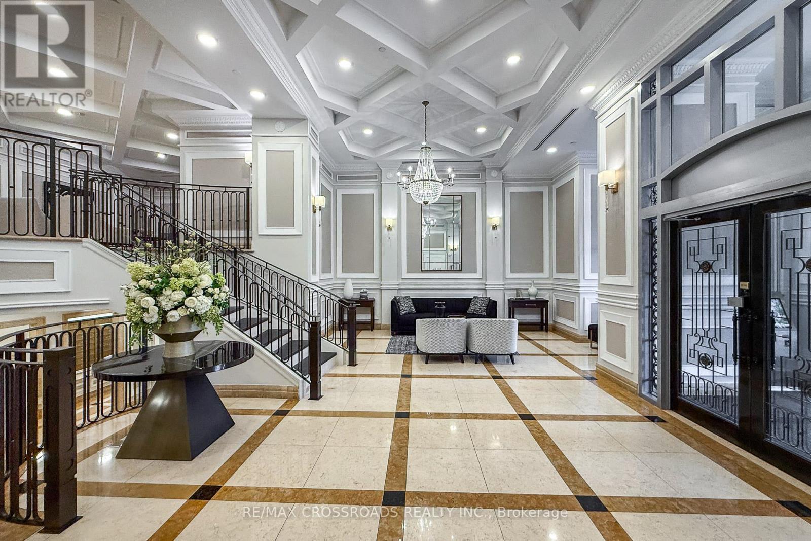 210 - 10 Old York Mills Road, Toronto, ON - Indoor Photo Showing Other Room