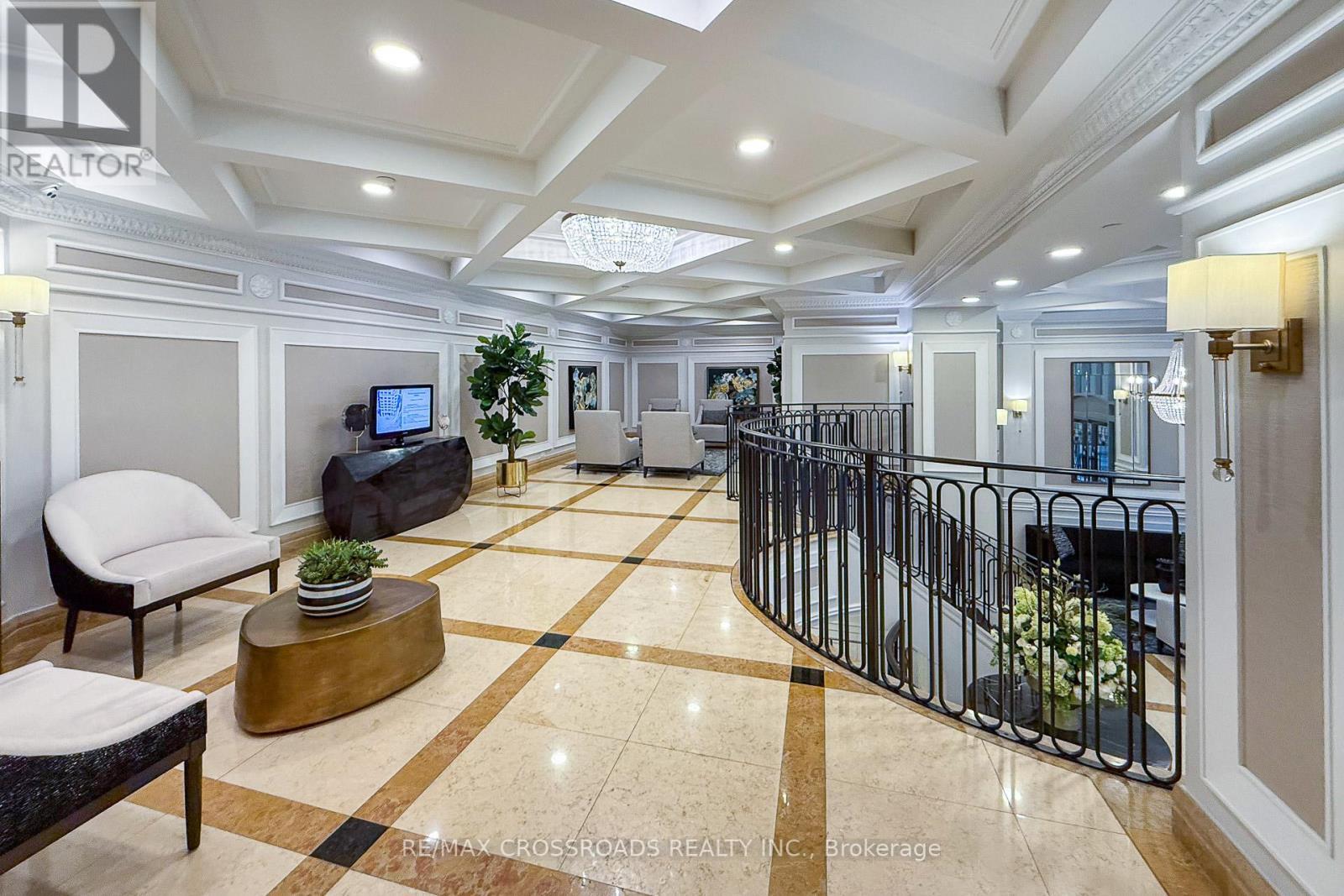 210 - 10 Old York Mills Road, Toronto, ON - Indoor Photo Showing Other Room