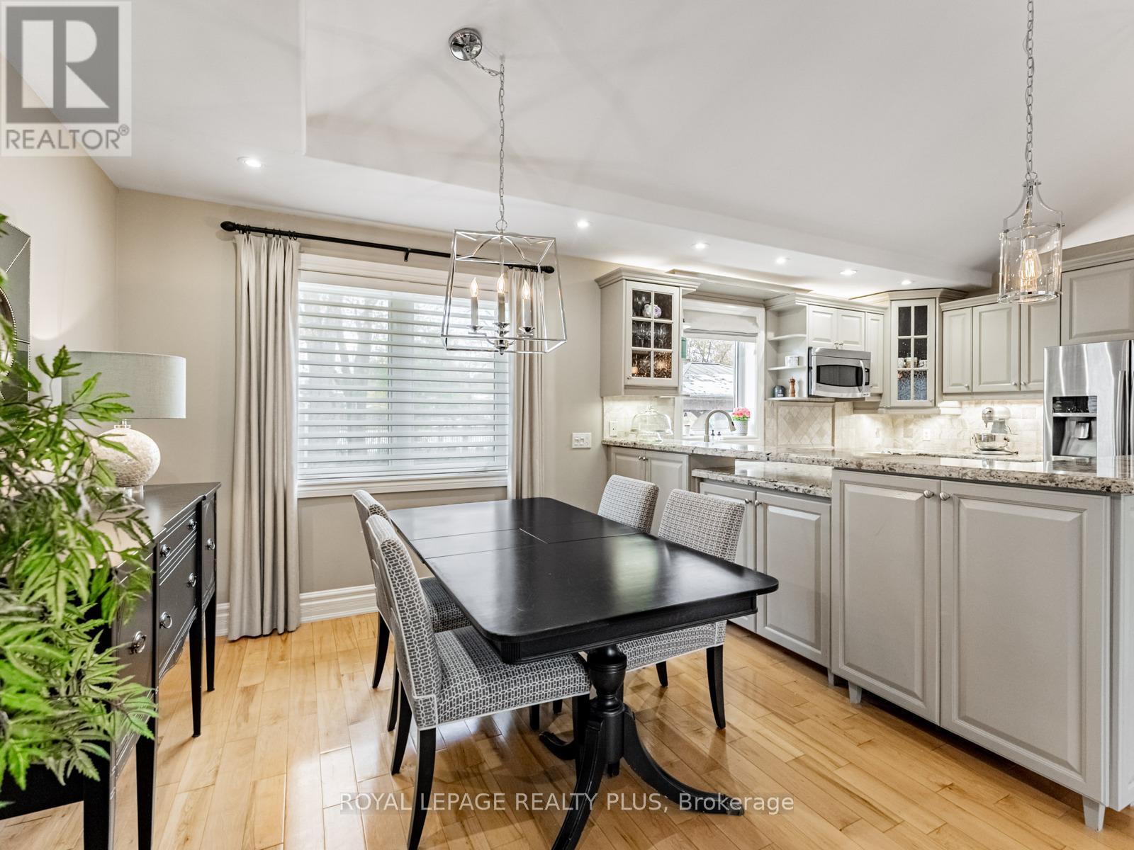 1885 Hindhead Road, Mississauga, ON - Indoor