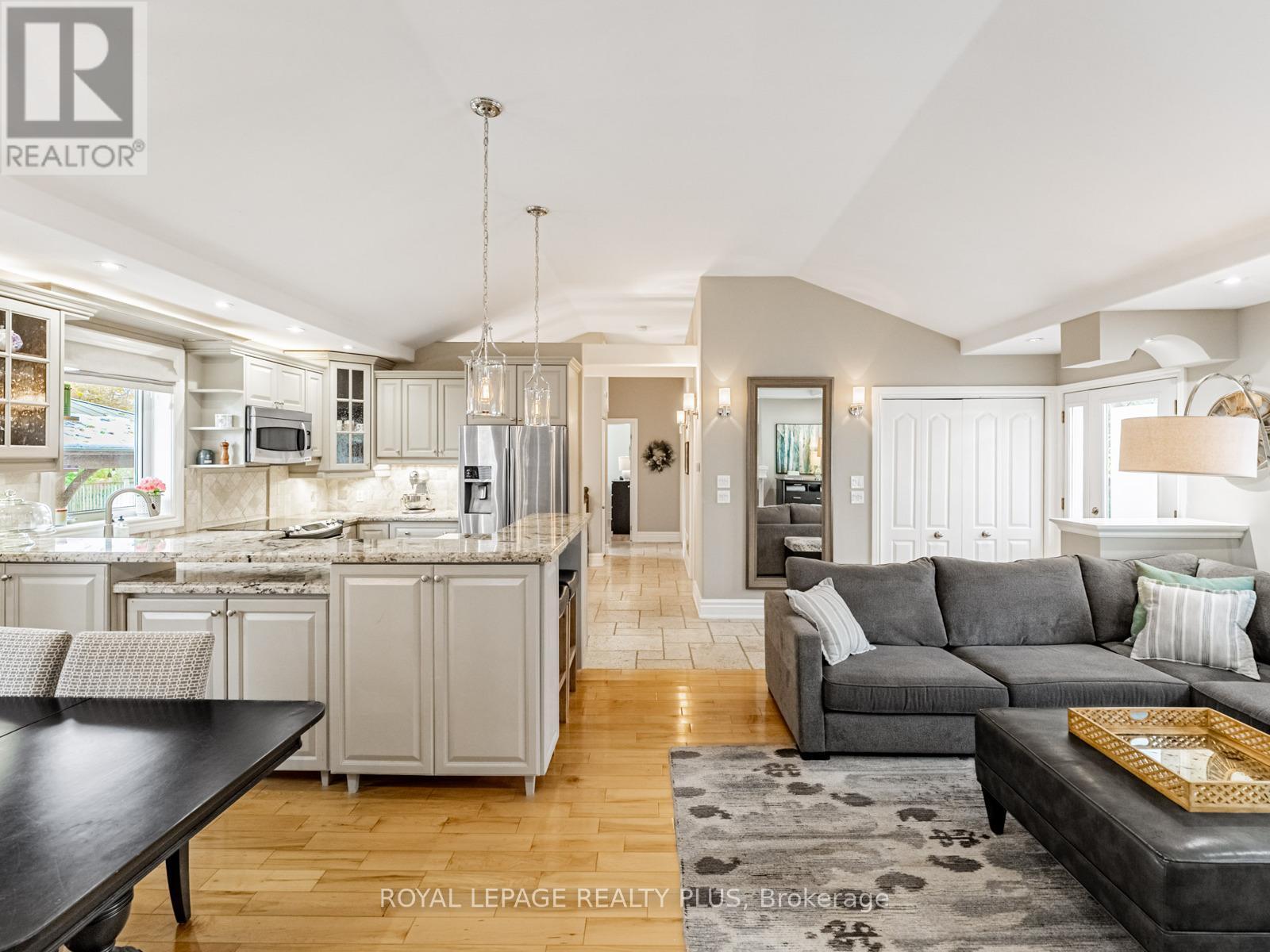 1885 Hindhead Road, Mississauga, ON - Indoor