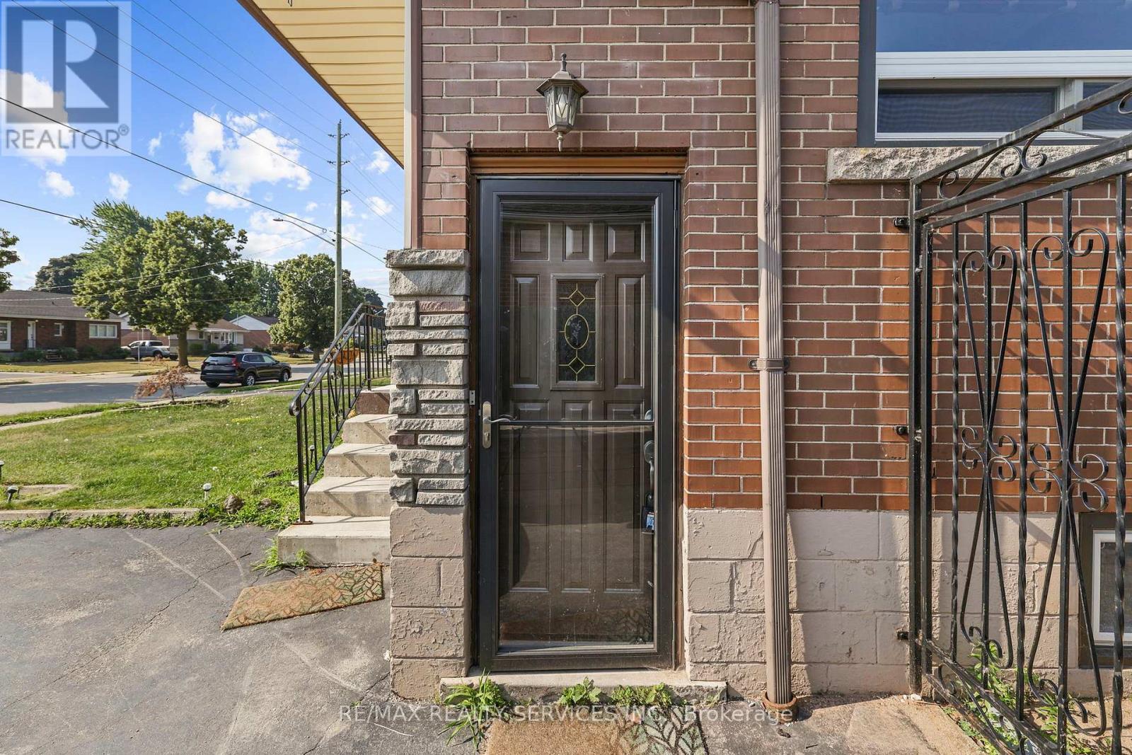 368 Upper Kenilworth Avenue, Hamilton, ON - Outdoor