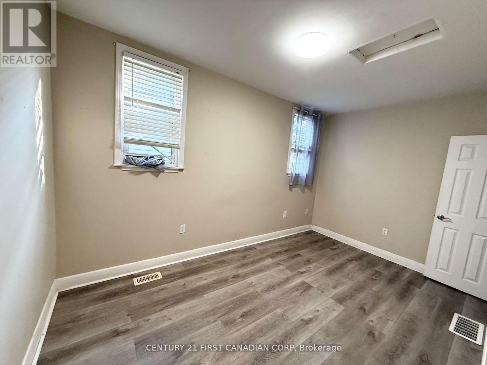 528 Pall Mall St Street, London East (East F), ON