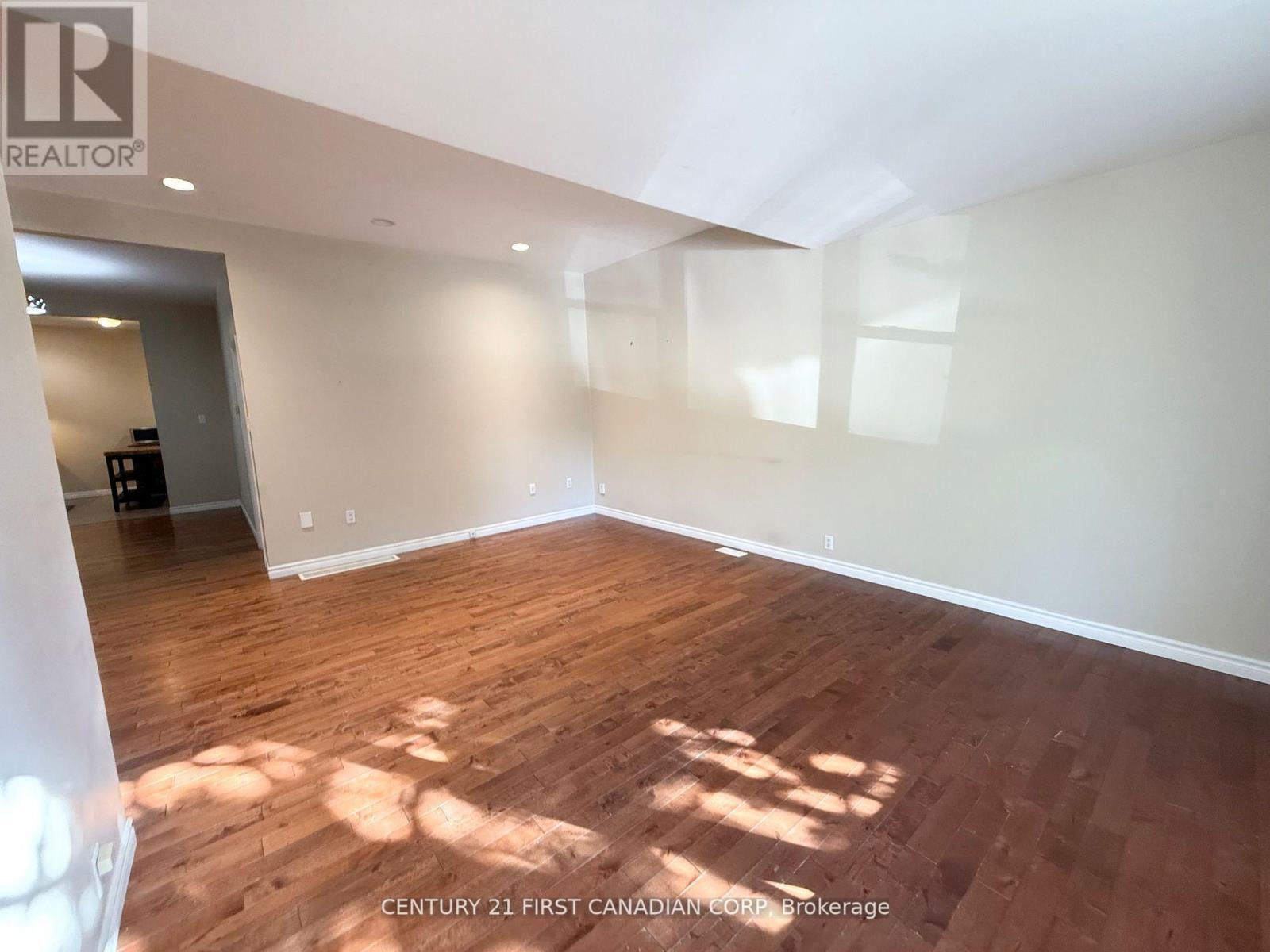 528 Pall Mall St Street, London East (East F), ON