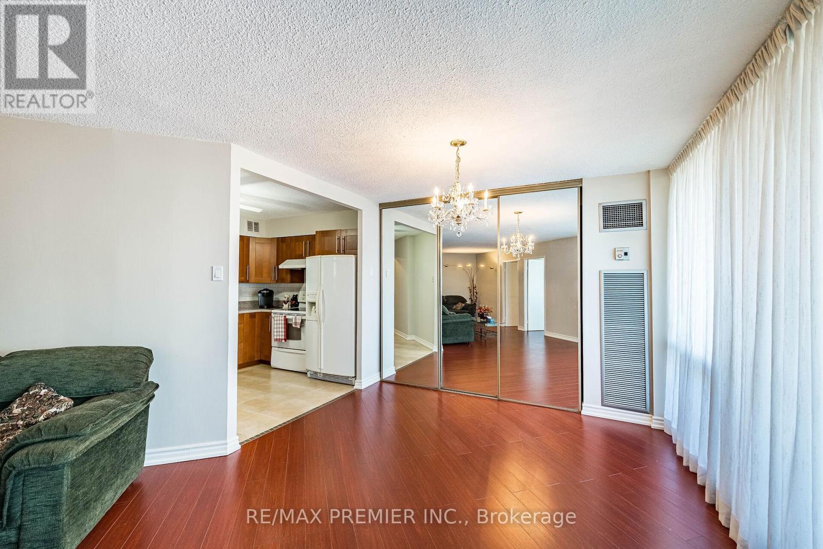 2308 - 75 Graydon Hall Drive, Toronto, ON - Indoor