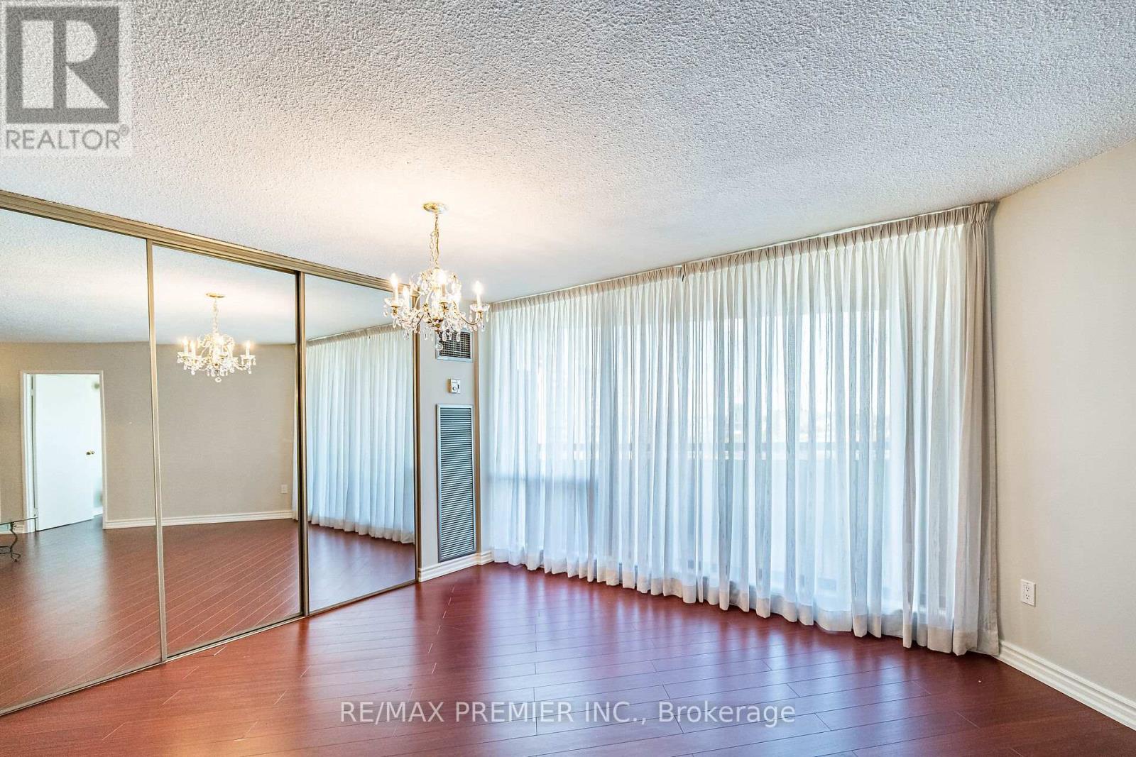 2308 - 75 Graydon Hall Drive, Toronto, ON - Indoor Photo Showing Other Room