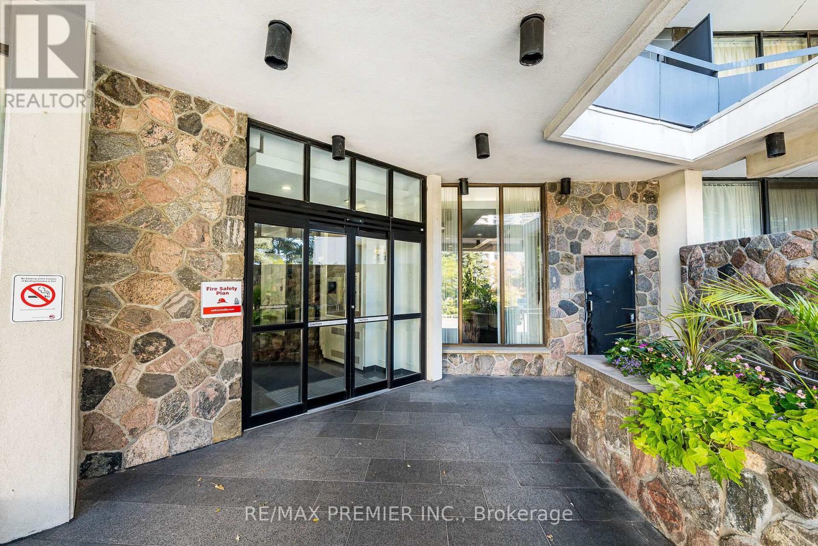 2308 - 75 Graydon Hall Drive, Toronto, ON -