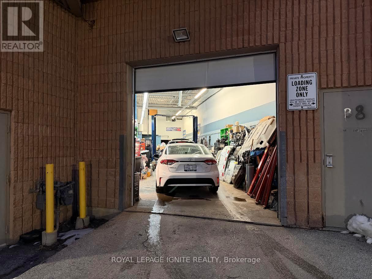 B8 - 2370 Midland Avenue, Toronto, ON