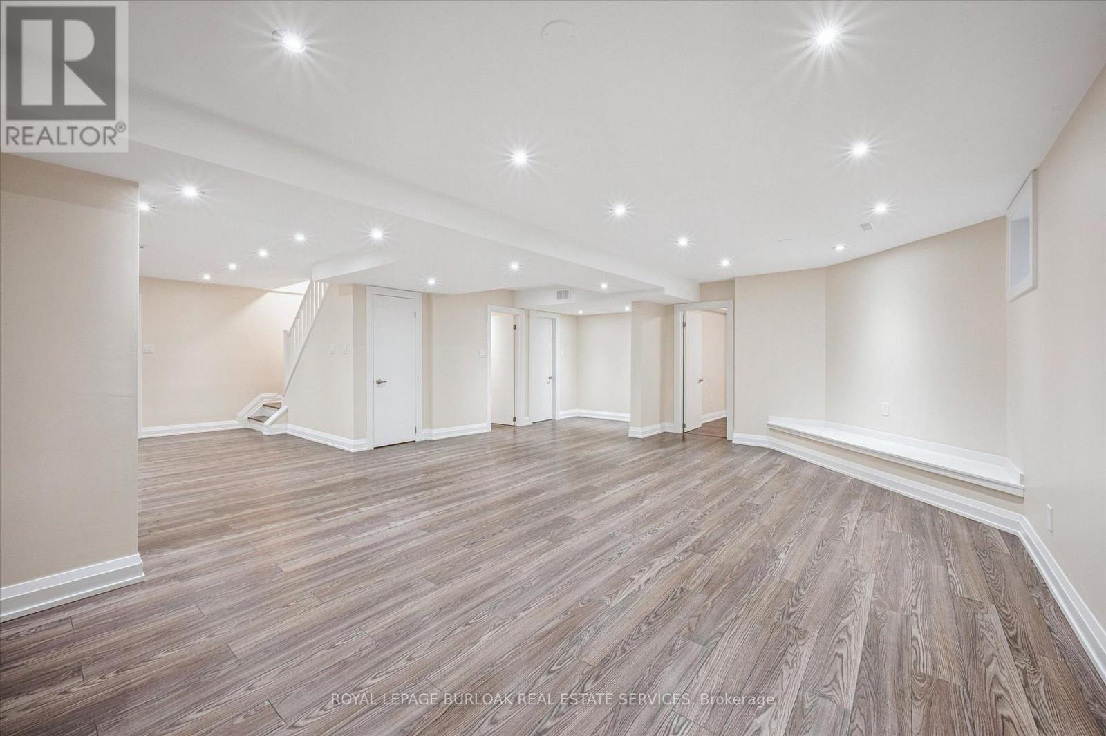 4069 Lakeshore Road, Burlington, ON - Indoor Photo Showing Other Room