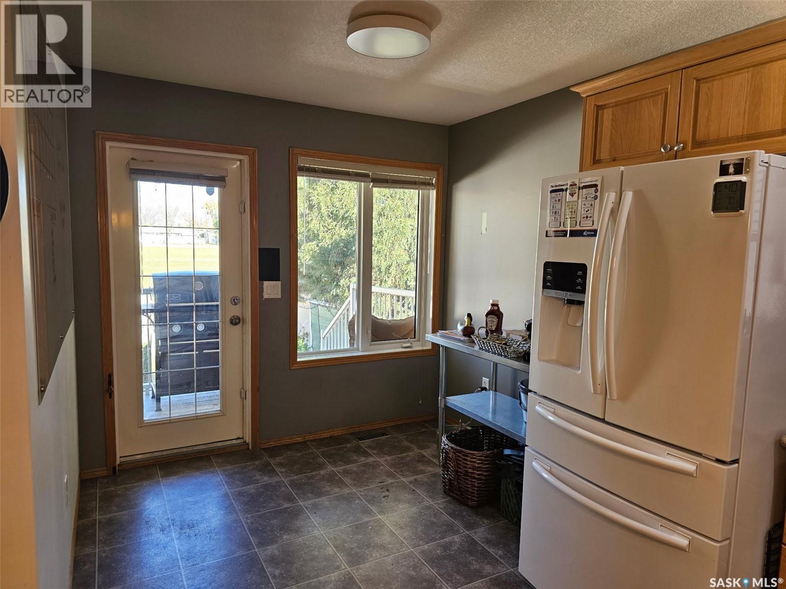 1234 Dover Avenue, Regina, SK - Indoor