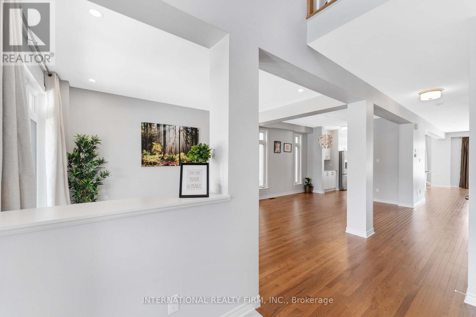 696 Moonflower Crescent, Ottawa, ON - Indoor Photo Showing Other Room