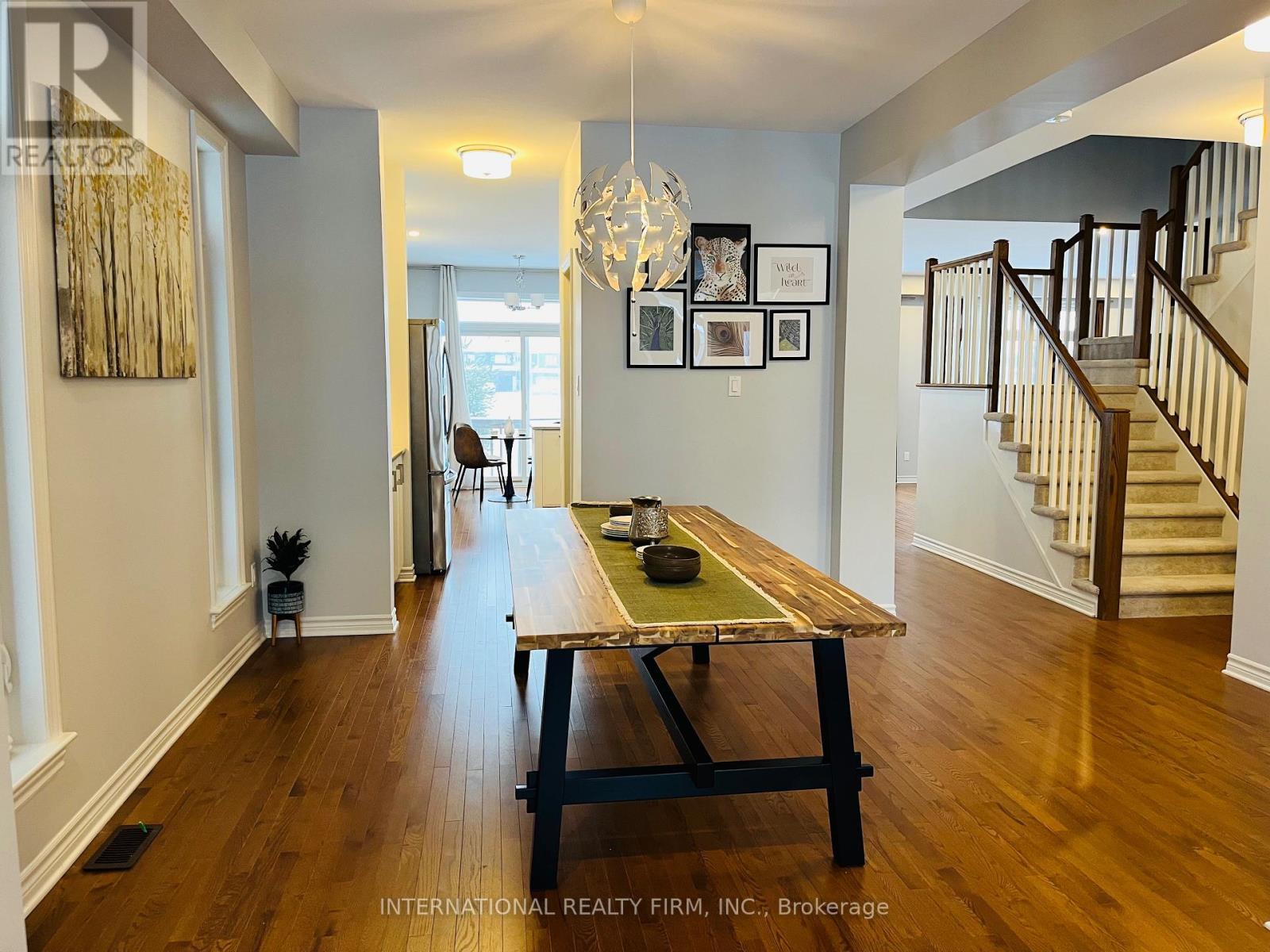 696 Moonflower Crescent, Ottawa, ON - Indoor Photo Showing Other Room