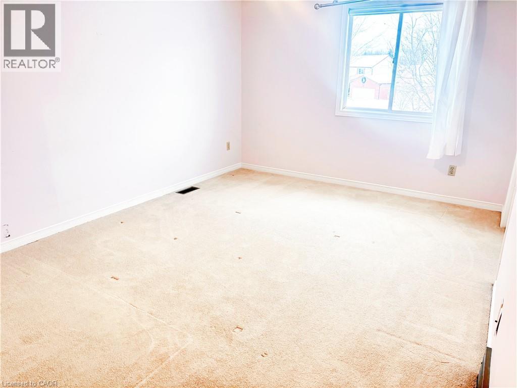 108 Jackpine Place, Waterloo, ON - Indoor Photo Showing Other Room