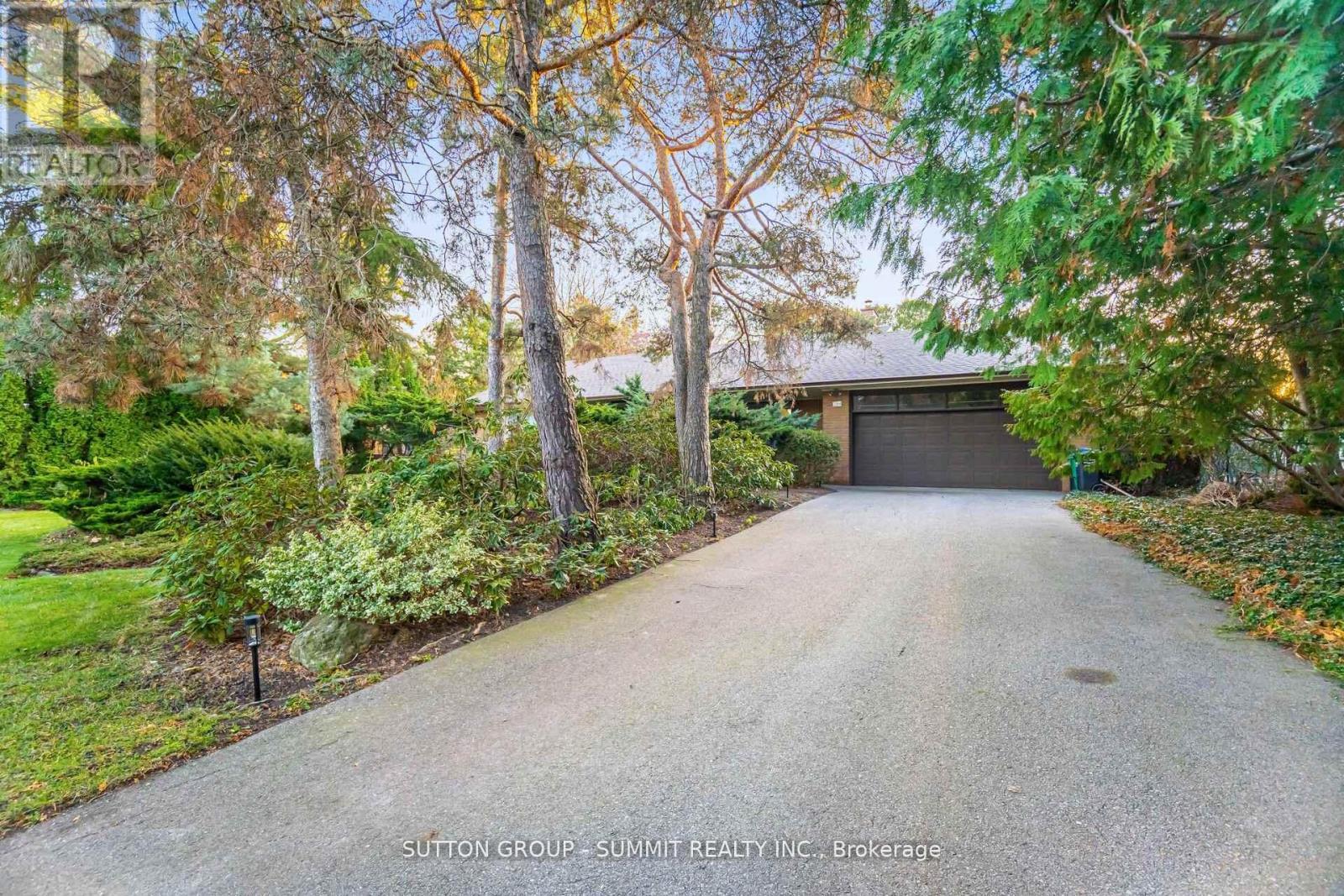 2264 Courrier Lane, Mississauga, ON - Outdoor