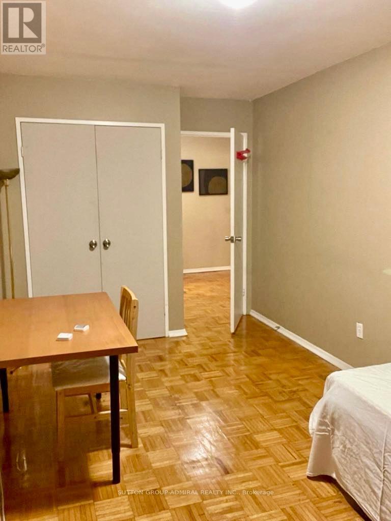 14 - 23 Four Winds Drive, Toronto, ON - Indoor Photo Showing Bedroom