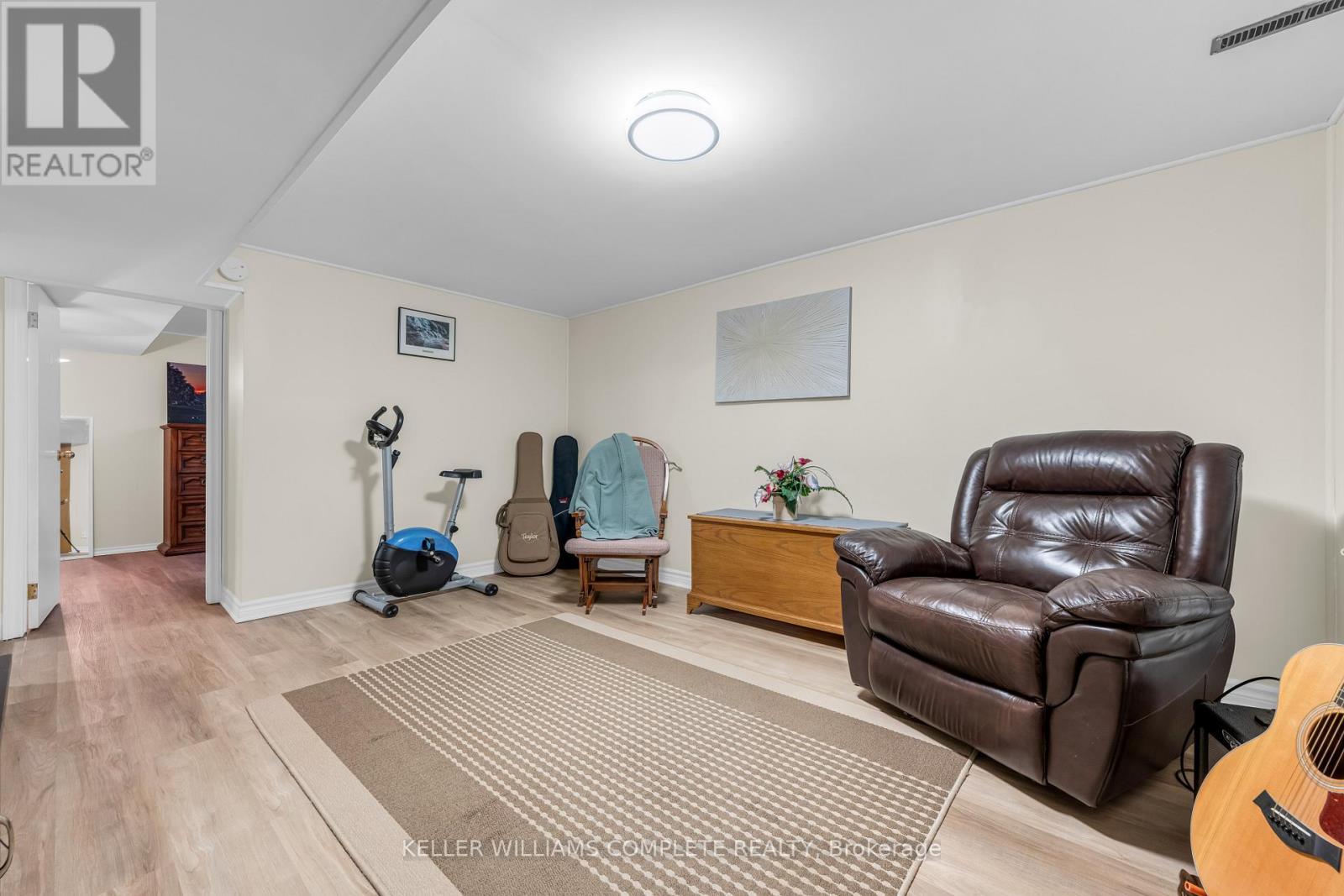 77 Lawfield Drive, Hamilton, ON - Indoor