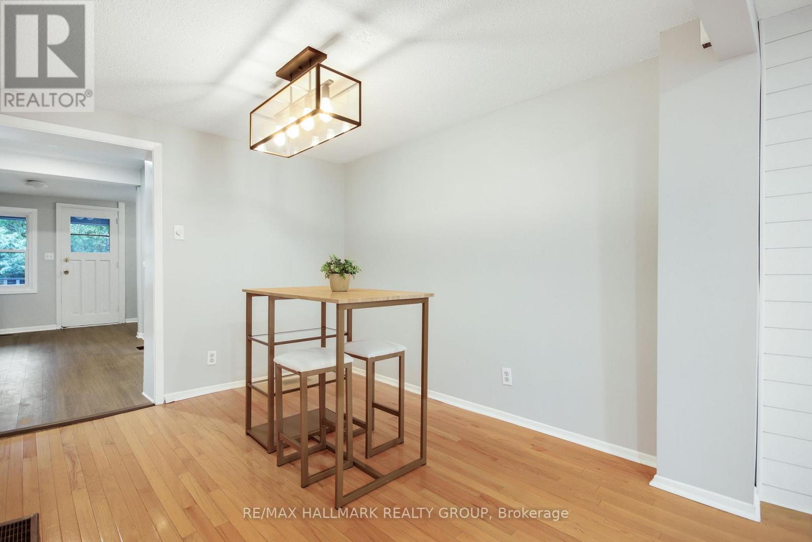 231 St Andrew Street, Ottawa, ON - Indoor Photo Showing Other Room