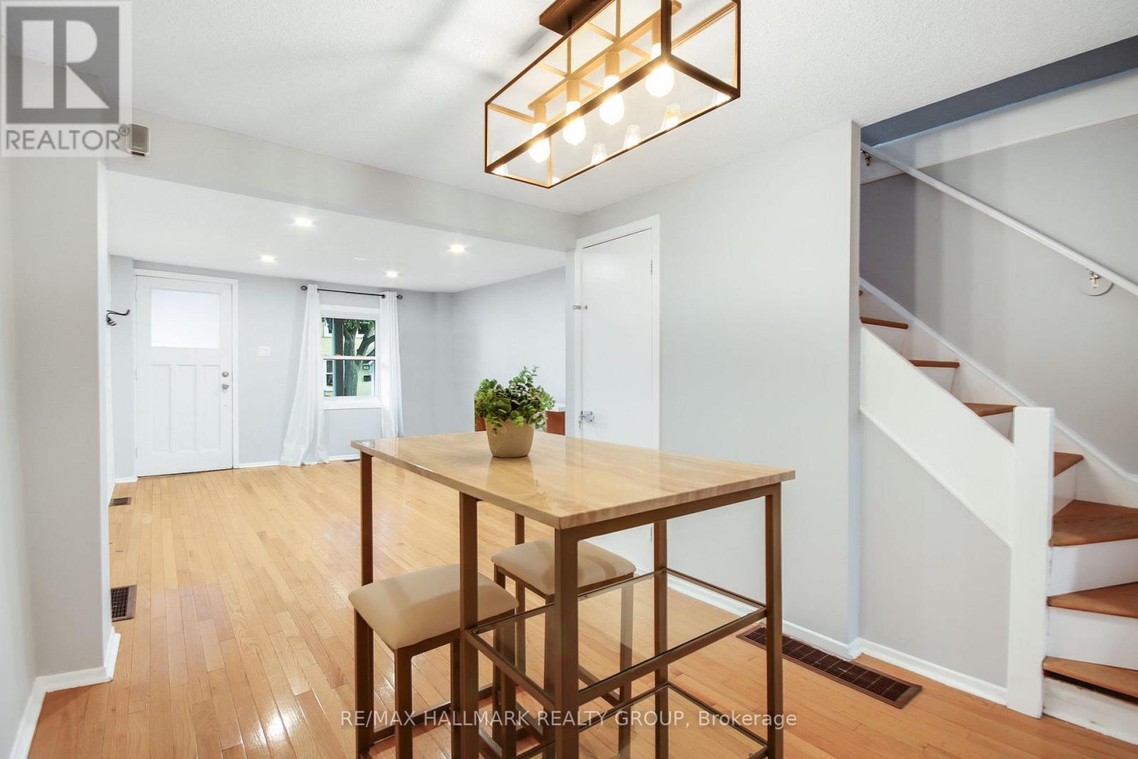 231 St Andrew Street, Ottawa, ON - Indoor Photo Showing Other Room