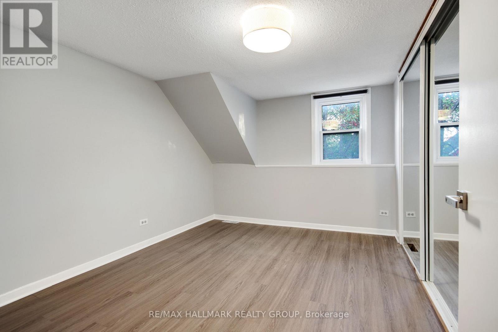 231 St Andrew Street, Ottawa, ON - Indoor Photo Showing Other Room