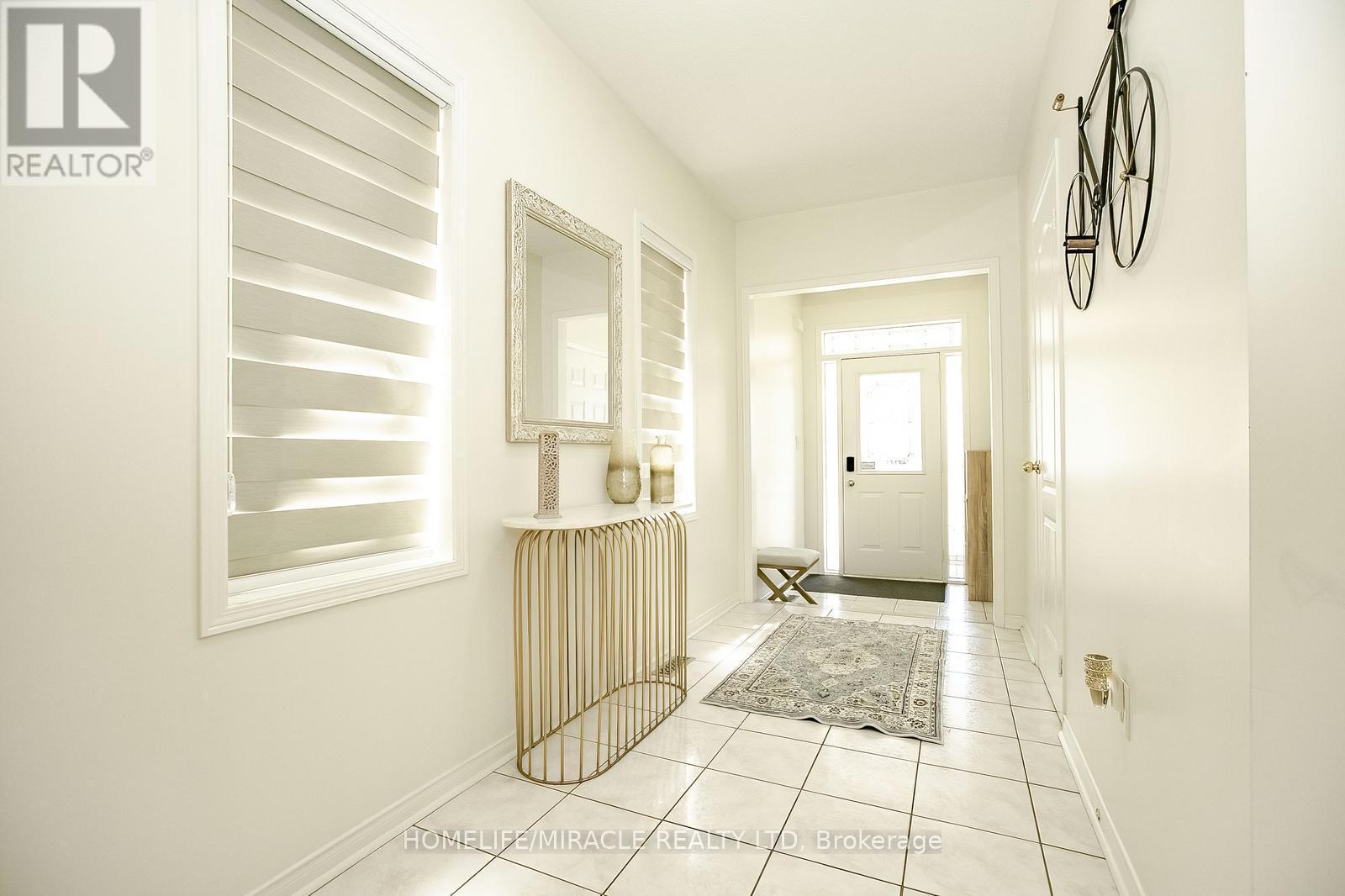 20 Culture Crescent, Brampton, ON - Indoor Photo Showing Other Room