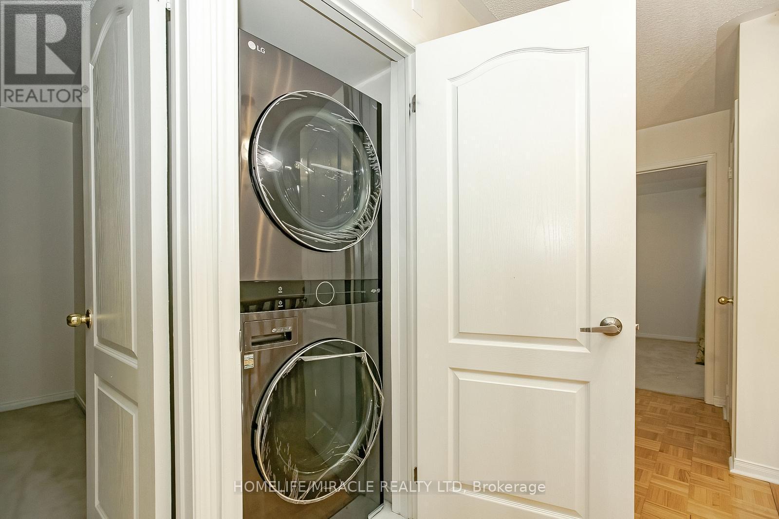 20 Culture Crescent, Brampton, ON - Indoor Photo Showing Laundry Room