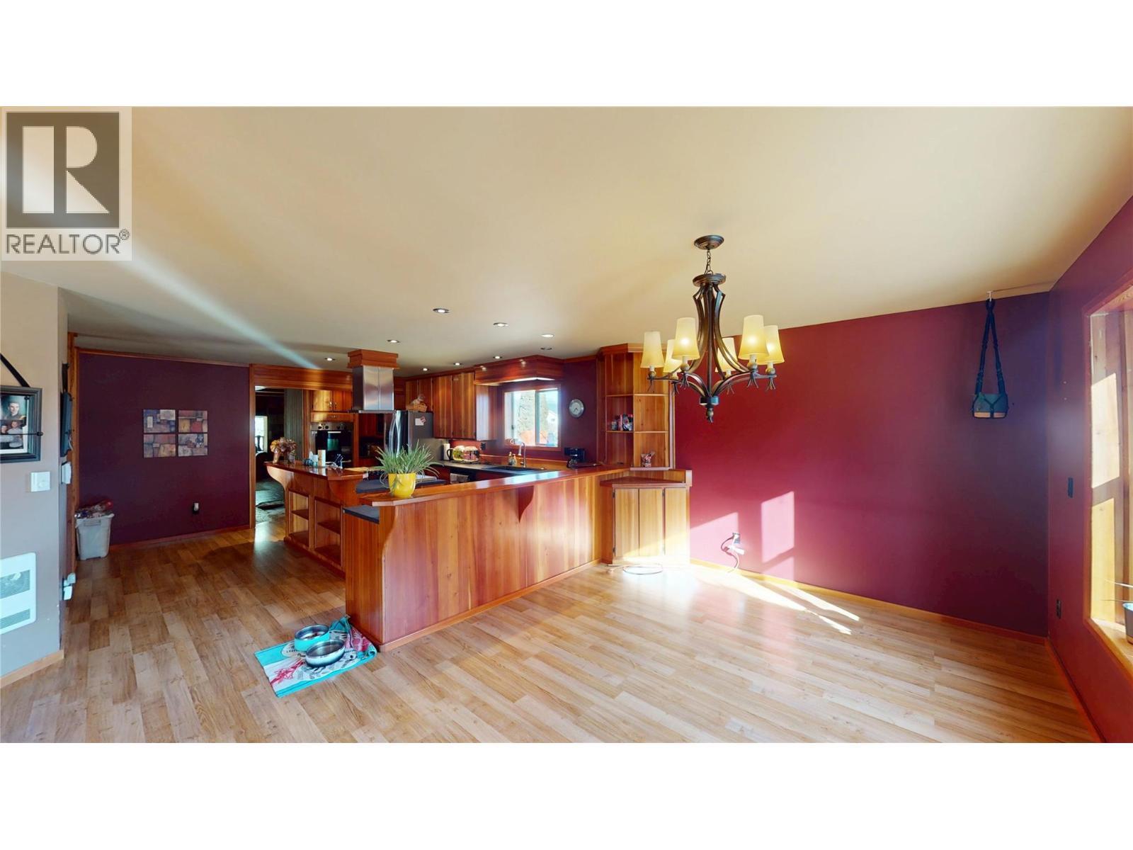 6228 Tamarack Road, Wasa, BC - Indoor Photo Showing Other Room