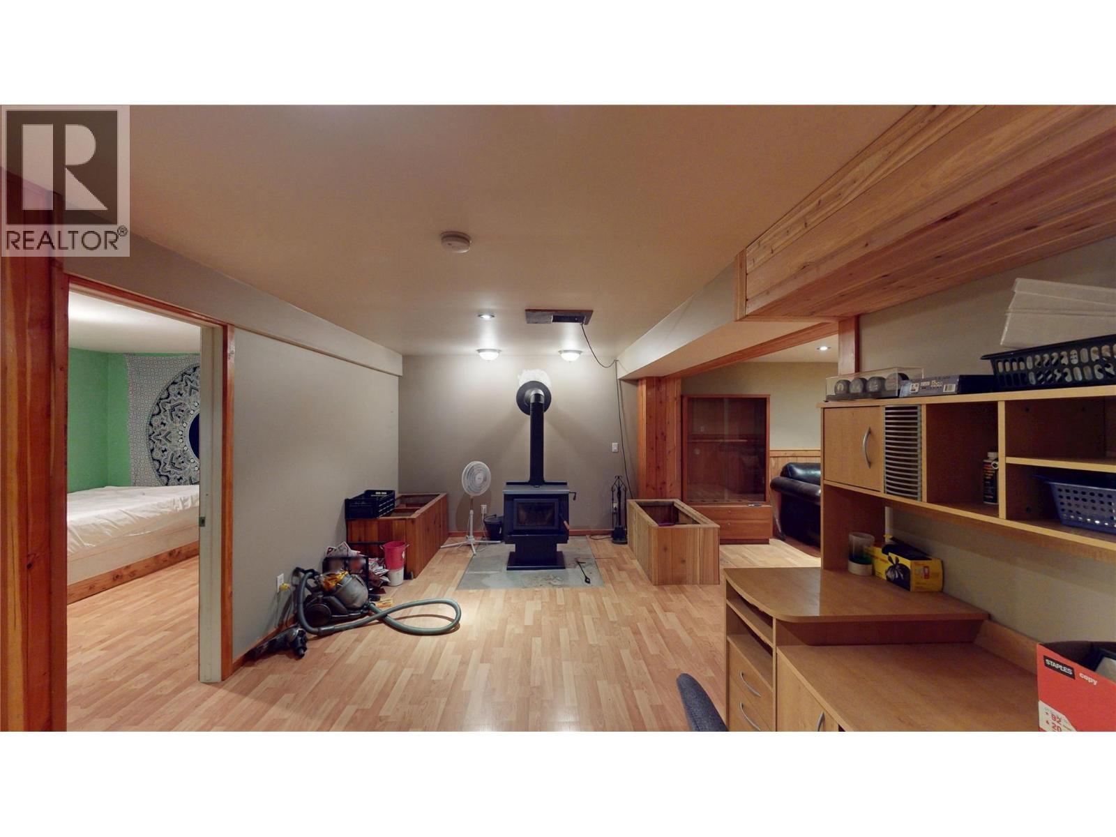 6228 Tamarack Road, Wasa, BC - Indoor