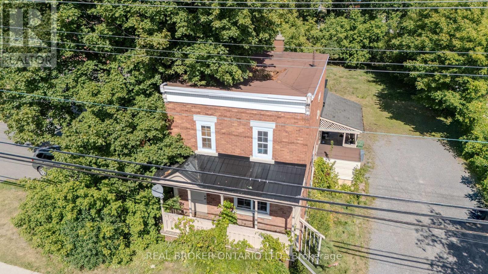 713 St Laurent Boulevard, Ottawa, ON