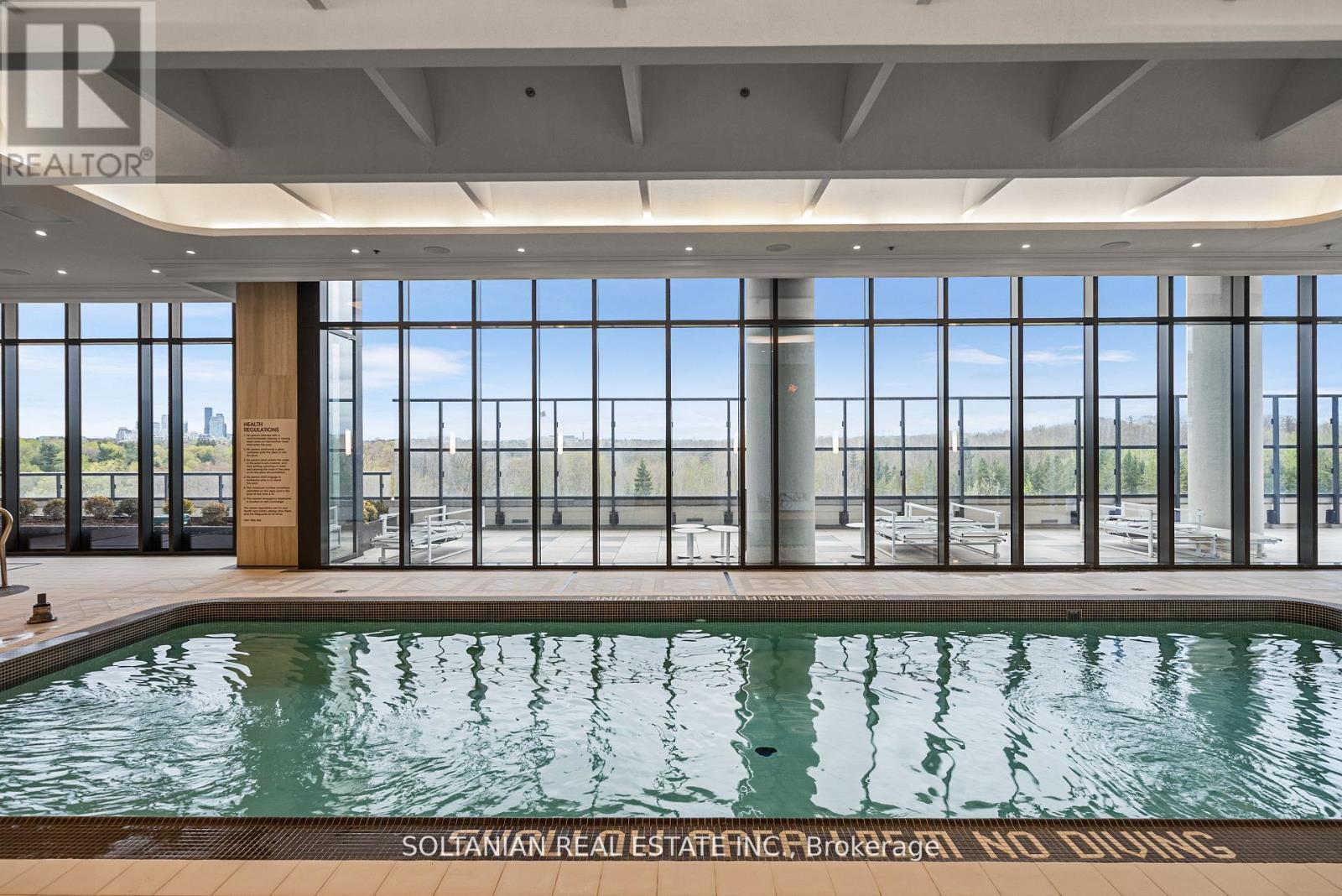 3204 - 10 Inn On The Park Drive, Toronto, ON - Indoor Photo Showing Other Room