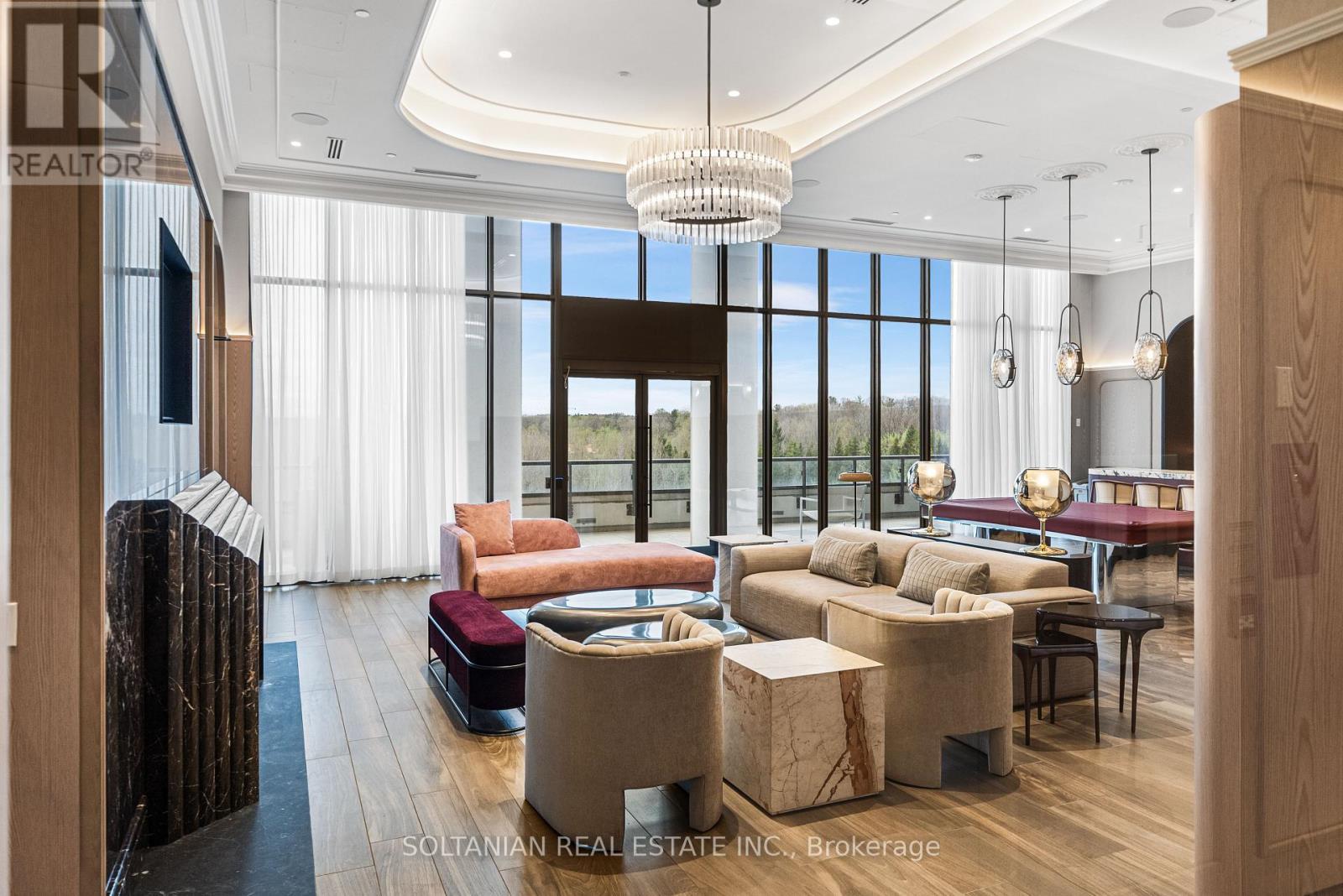 3204 - 10 Inn On The Park Drive, Toronto, ON - Indoor