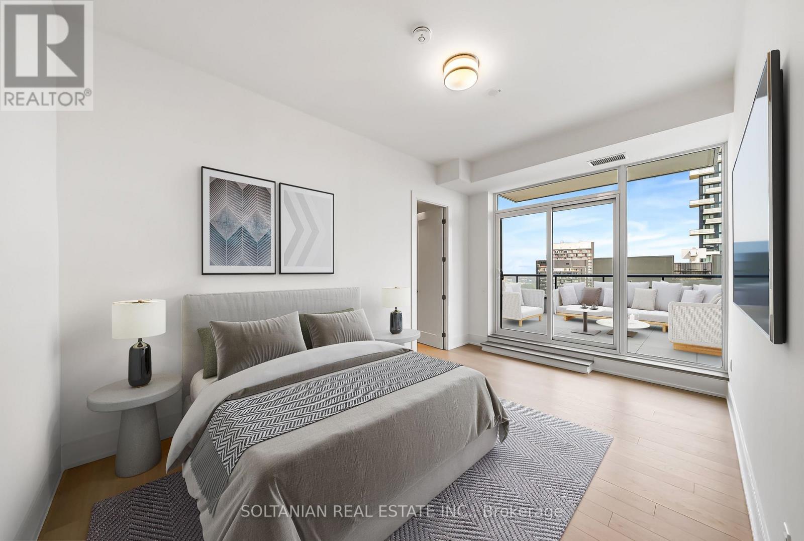 Master Bedroom W Walking Closet & 6 Pieces SPAlike - 3204 - 10 Inn On The Park Drive, Toronto, ON - Indoor Photo Showing Bedroom