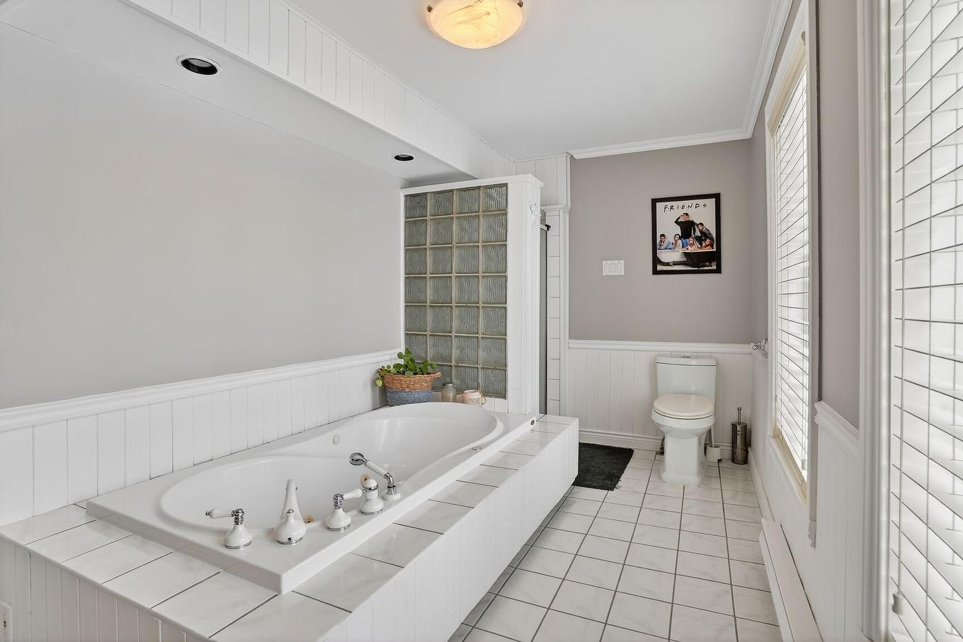 Salle de bains - 1591 Rue Charlebois, Prévost, QC - Indoor Photo Showing Bathroom